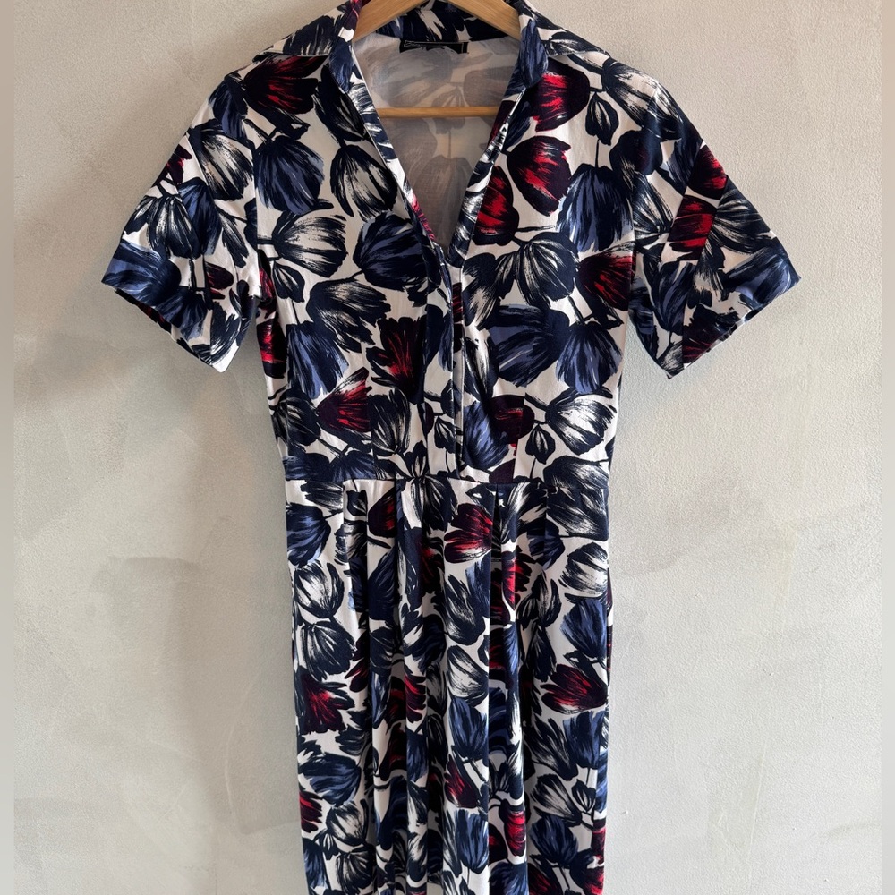 Blue & Red Floral Sheath Dress with Notched Collar